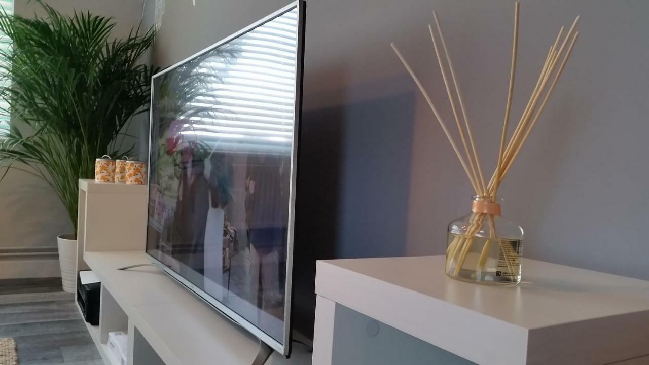 Апартаменты New Contemporary Flat Minutes From Airport & Nec Marston Green Экстерьер фото